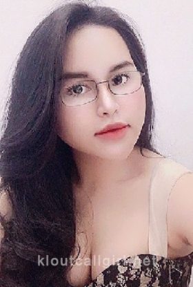 Emily Escorts Girl KLCC ID-FMU36745 Kuala Lumpur