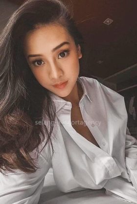 Dana Local Girl Putrajaya ID-YGV24495 Kuala Lumpur