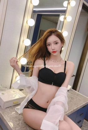 Victoria Local Girl Mid Valley ID-ASL29177 KL