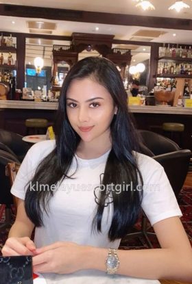 Aina Escort Girl Mid Valley ID-BTG34571 Kuala Lumpur