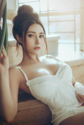 Ivory Local Girl Chinatown ID-BPH10845 Kuala Lumpur