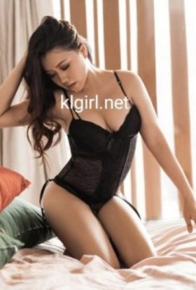 Nur Local Girl KL Sentral ID-AMQ29497 Kuala Lumpur
