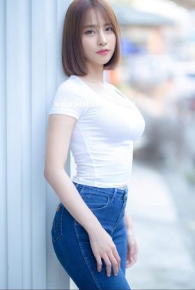 Lucky Local Girl KL Sentral ID-HOO24390 KL