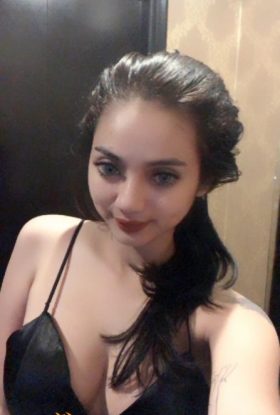 Heni Escorts Girl Bukit Jalil ID-SOC30093 KL