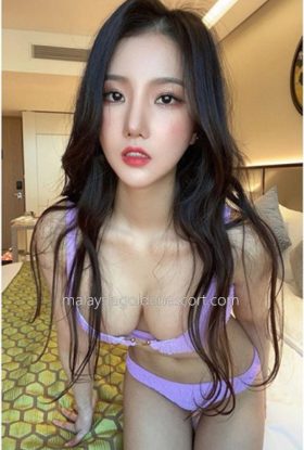 Demi Local Girl Chinatown ID-IIW18547 KL