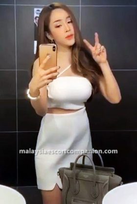 Carly Escort Girl Ampang ID-RRV21433 Kuala Lumpur