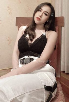 Moon Local Girl Genting Highlands ID-GLN23752 KL