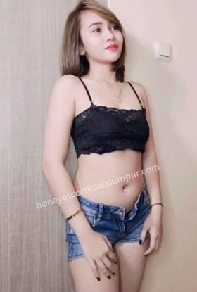 Sarina Escorts Girl Damansara ID-UED42128 Kuala Lumpur