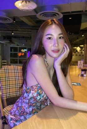 Artis Freelance Girl Bandar Sunway ID-PAR39875 KL