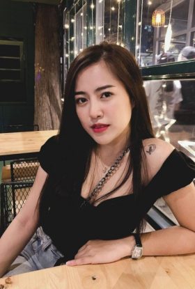 Moon Escort Girl Mid Valley ID-AFN41063 KL