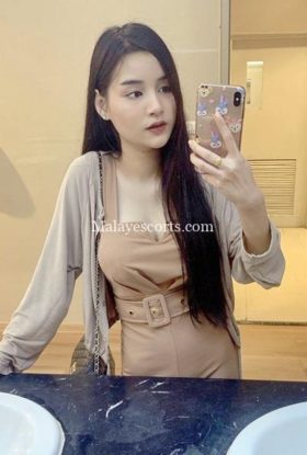 Yati Local Girl Setia Alam ID-TNU32133 Kuala Lumpur