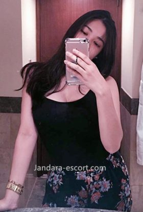 Haryati Escort Girl Kajang ID-QVF19955 Kuala Lumpur