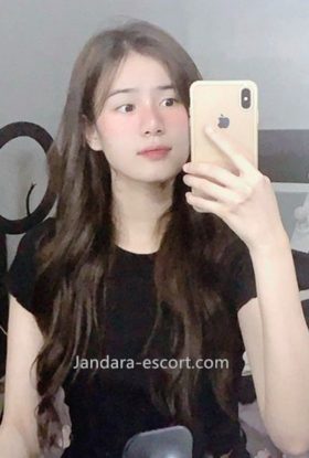 Izzah Escort Girl Jalan Klang Lama ID-QMA13688 KL